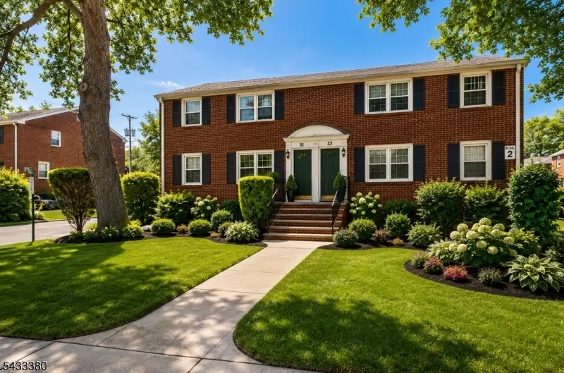 21 A Carolyn Terrace, Roselle, NJ 07203 - #2