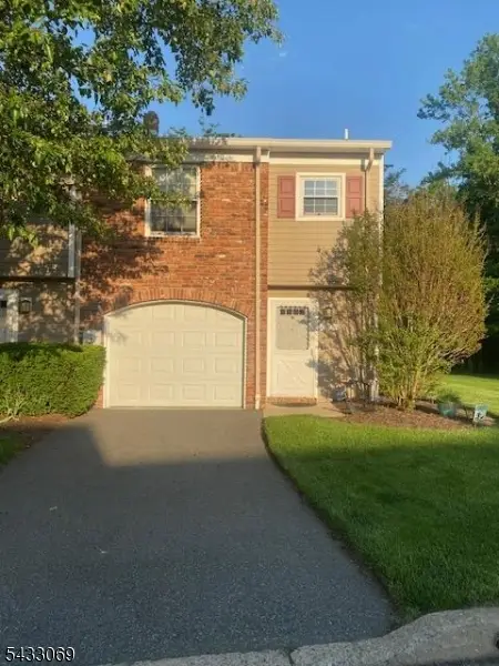 33 Dena Dr #33, Wanaque Boro, NJ 07465