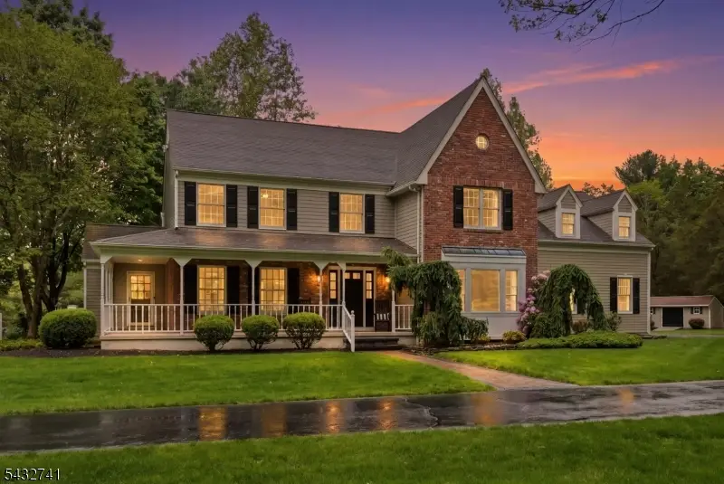 2 Deer Run, Clinton, NJ 08833 - #1
