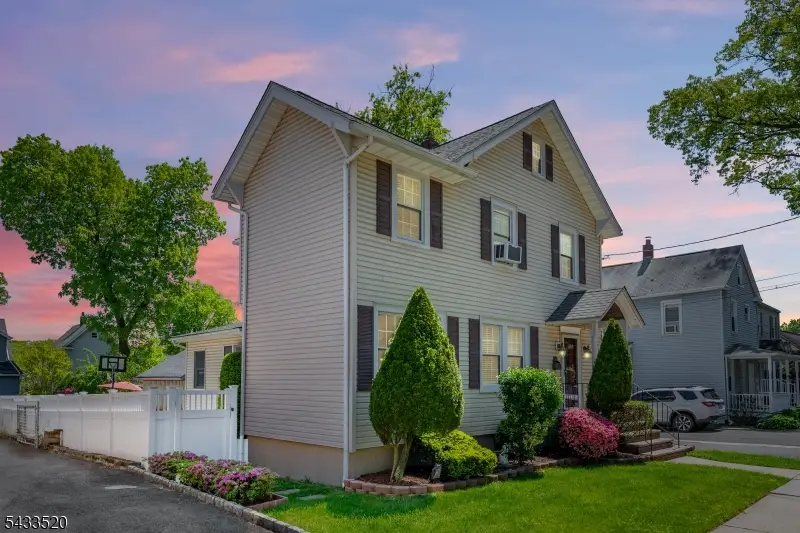 690 Garden St, Maywood, NJ 07607 - #3