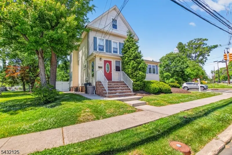 302 Walnut Ave, Cranford, NJ 07016 - #2