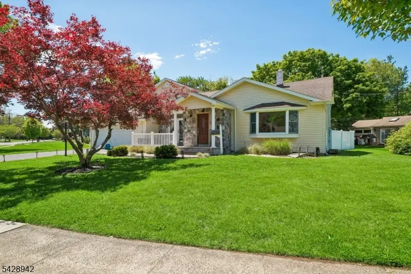 50 Newbrook Ln, Springfield, NJ 07081 - #1