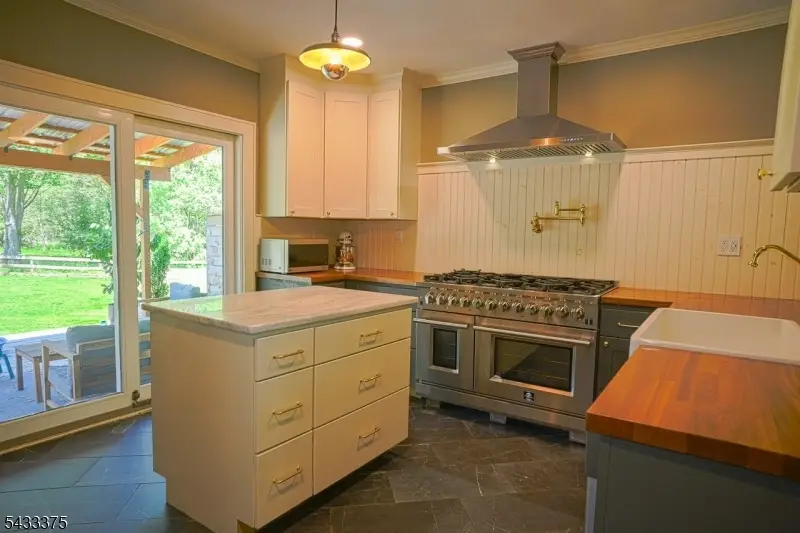 535 Rt523, Whitehouse Station, NJ 08889 - #3