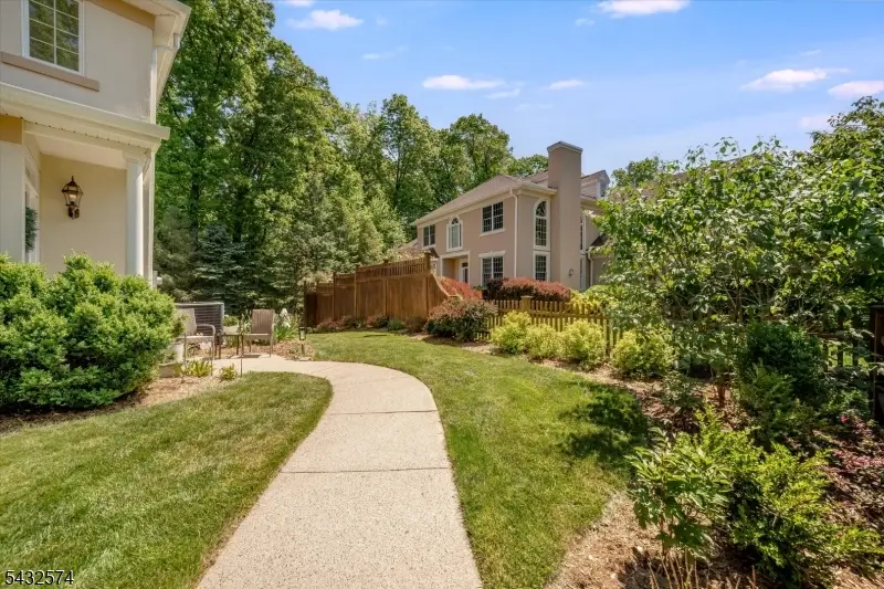 18 Wyckoff Way, Chester, NJ 07930 - #2