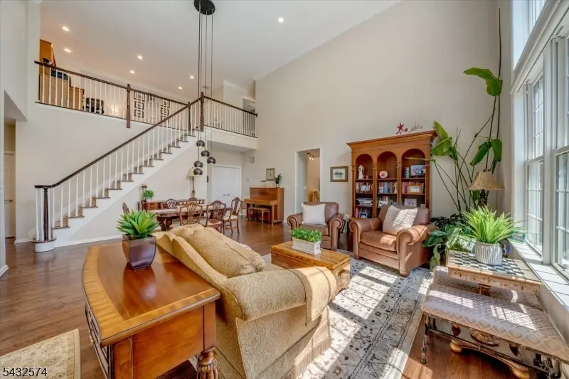 18 Wyckoff Way, Chester, NJ 07930 - #3