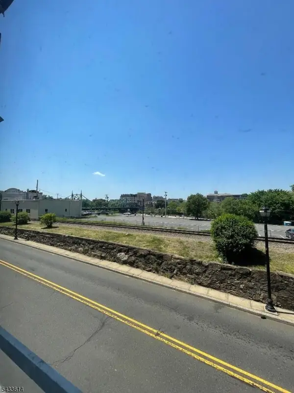 22-24 N Main St, Phillipsburg Town, NJ 08865