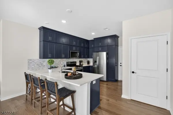 3 Sadie Cir #3105, Union Twp., NJ 07083