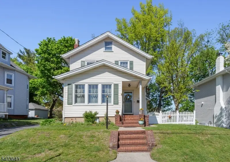 141 Henry St, Hasbrouck Heights, NJ 07604 - #1