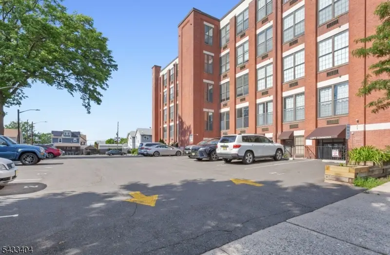 366-382 Trenton Ave #4E, Paterson, NJ 07503 - #2