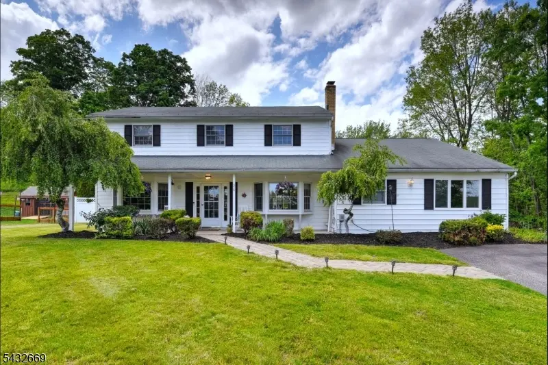 25 Carol Dr, Vernon Valley, NJ 07418 - #3