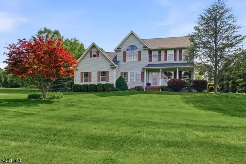 8 Links Ct, Sparta, NJ 07871 - #2