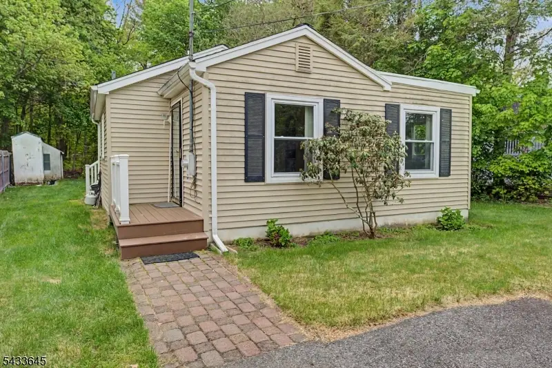 83 Doty Rd, Haskell, NJ 07420 - #2