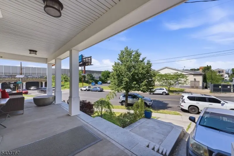 334 1st Ave, Elizabethport, NJ 07206 - #3
