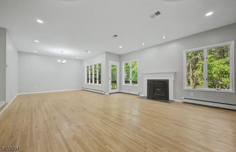 22 Flynn Pl, Wayne, NJ 07470 - #3