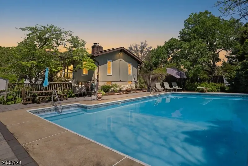 87 Readington Rd, Readington, NJ 08889 - #2