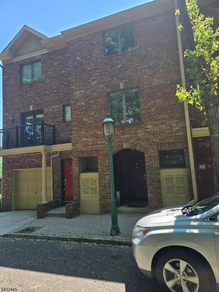 34 Mews Ln, South Orange, NJ 07079 - #2