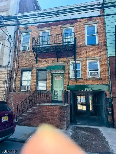 203 Oliver St, Newark, NJ 07105 - #2