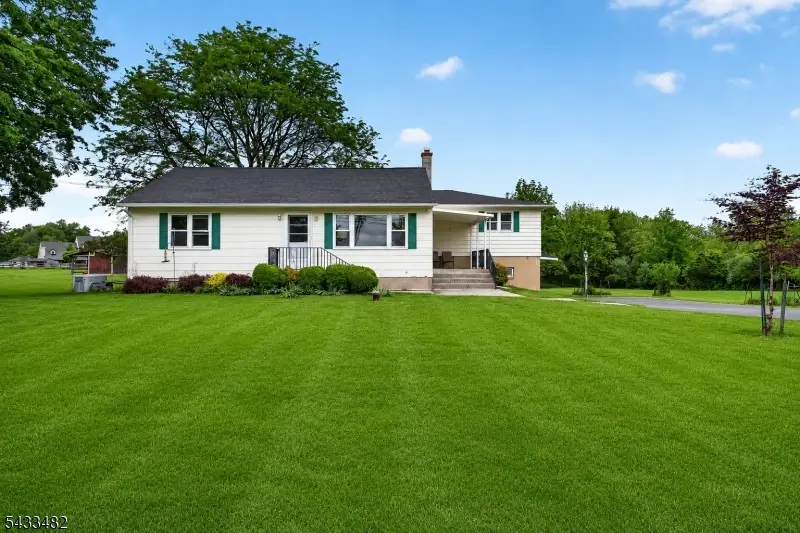 127 Hillcrest Rd, Readington, NJ 08822 - #2