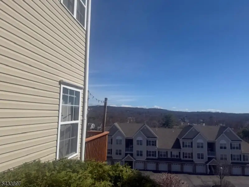 132 Mountainside Dr #132, Pompton Lakes, NJ 07442 - #3