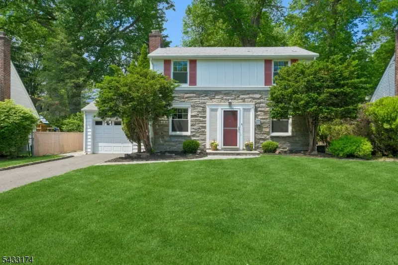 23 Benvenue Ave, West Orange, NJ 07052 - #1