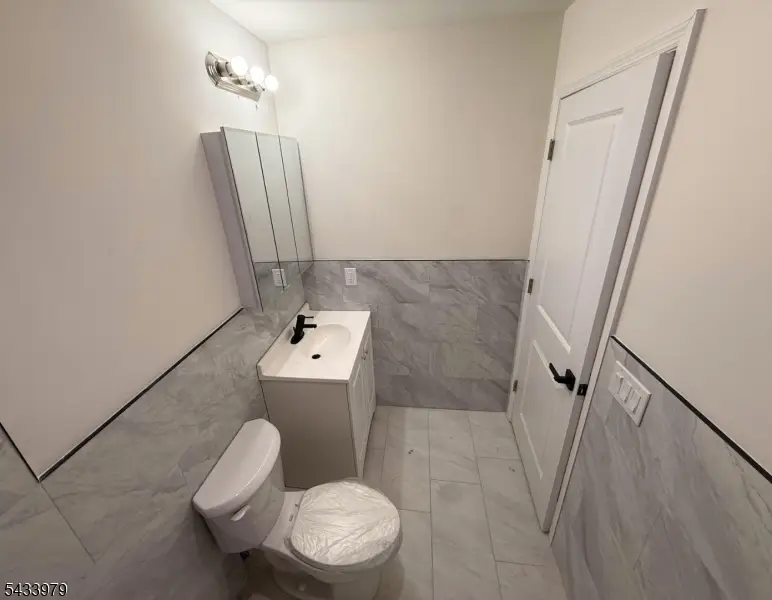 144 Fabyan Pl, Newark, NJ 07112 - #3