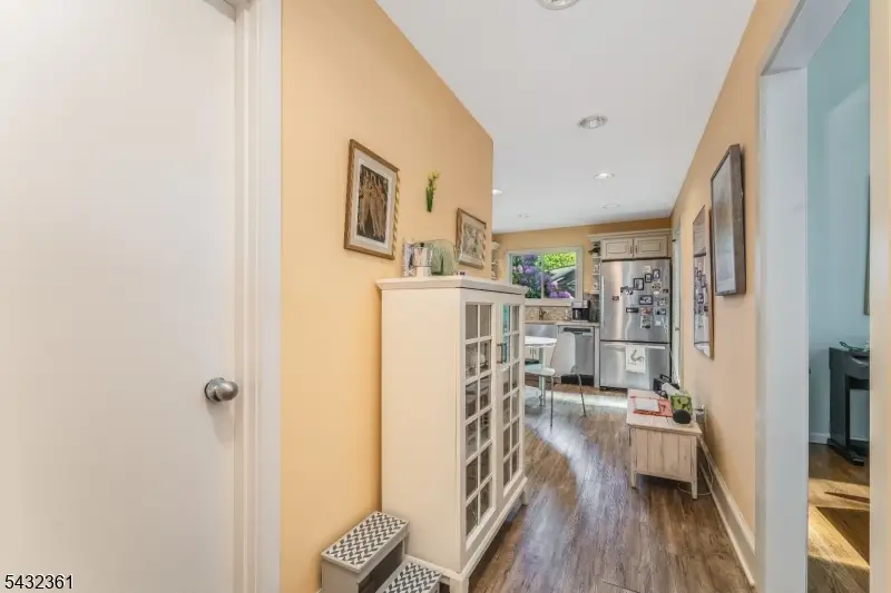 49 Hunters Cir, Tewksbury, NJ 08833 - #3