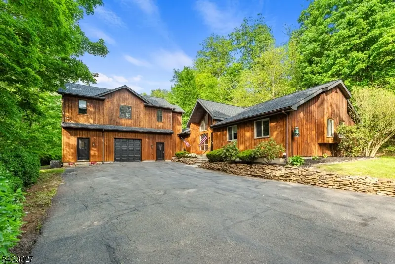 625 Maxim Dr, Hopatcong, NJ 07821 - #1
