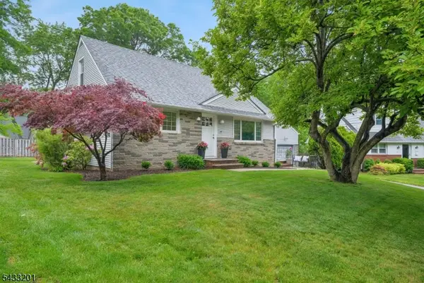 14 Fen Ct, Madison Boro, NJ 07940