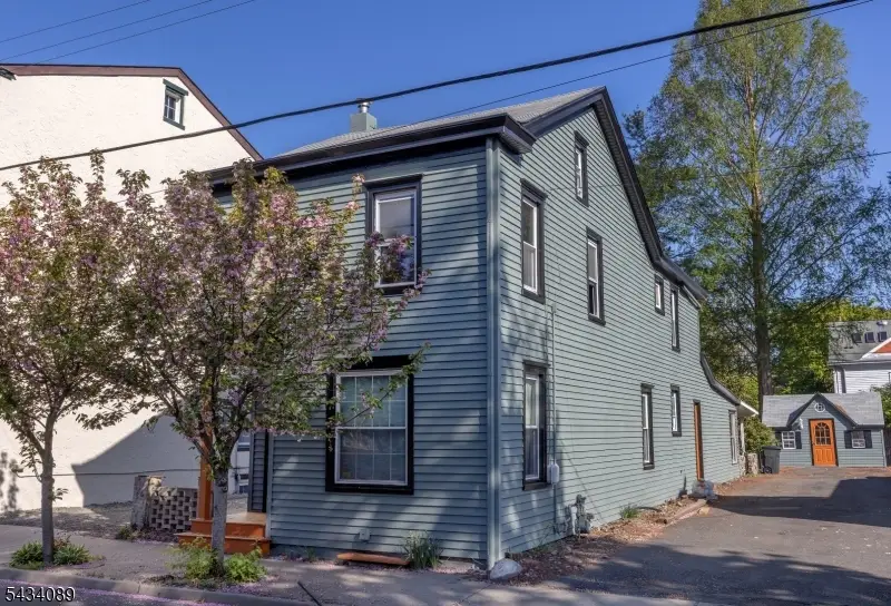 46 Delevan St, Lambertville, NJ 08530 - #1