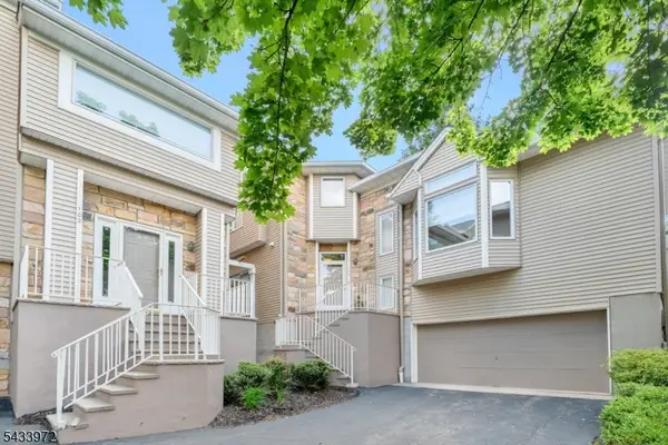 104 Clarken Dr #104, West Orange Twp., NJ 07052