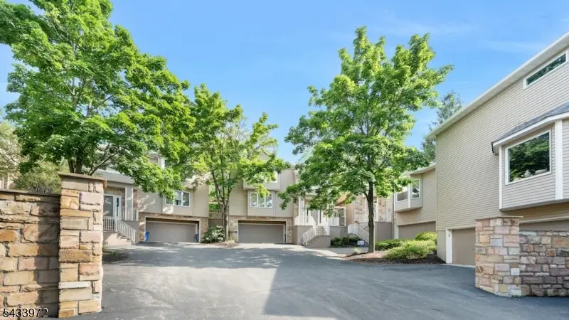 104 Clarken Dr #104, West Orange, NJ 07052 - #3