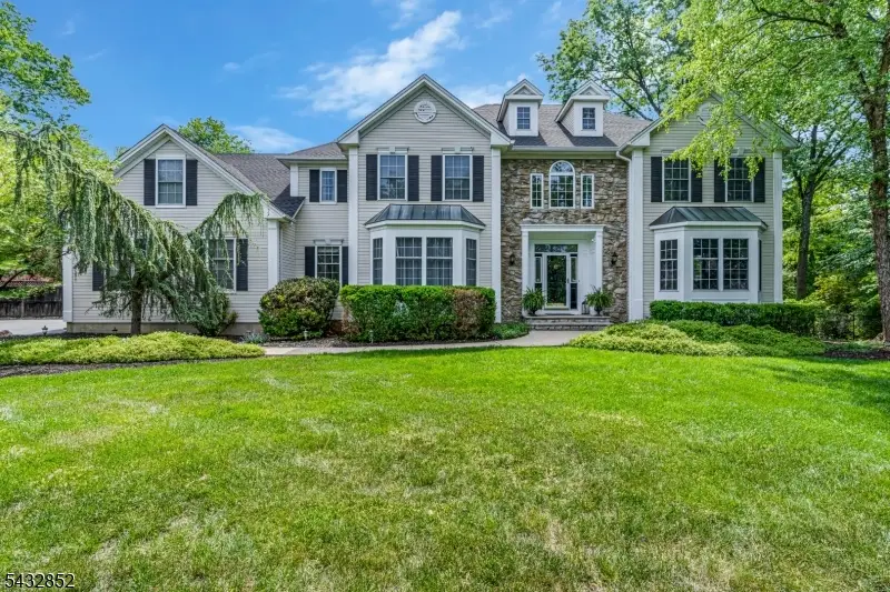 8 Yohn Dr, Bridgewater, NJ 08807 - #1