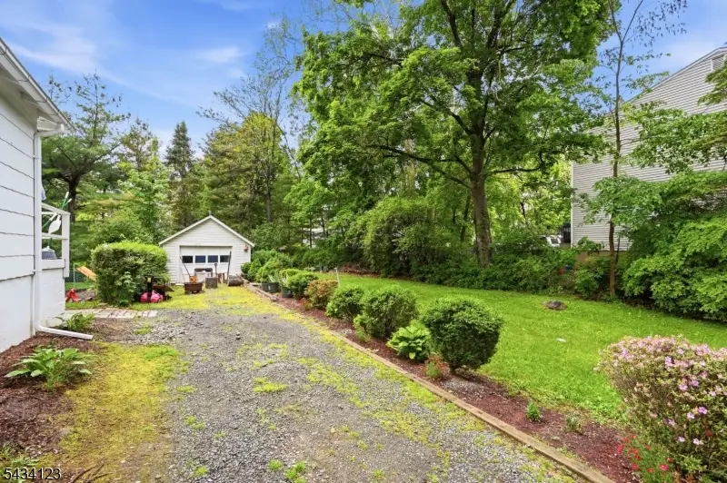 12 Bodnar St, Bernardsville, NJ 07924 - #2