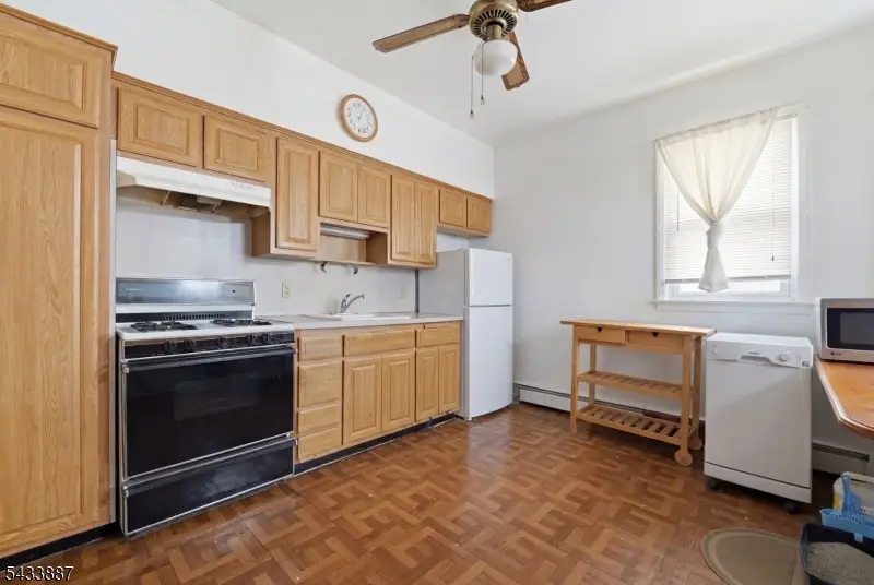 598 Van Houten Ave, Clifton, NJ 07013 - #3