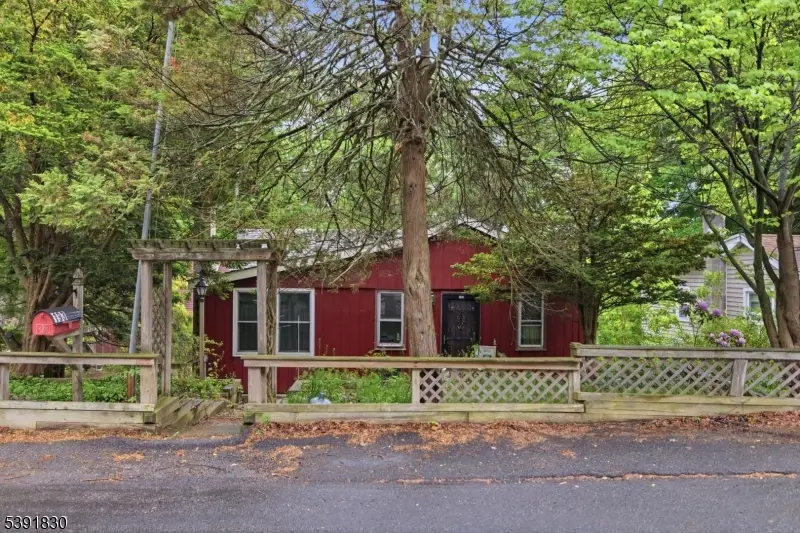 193 Monroe Trl, Hopatcong, NJ 07843 - #1