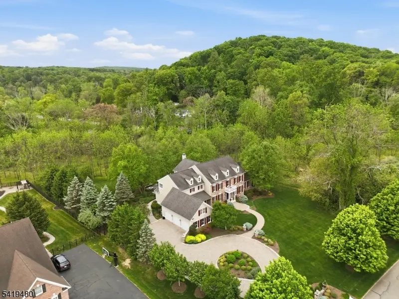 8 Ridgeline Dr, Washington, NJ 07853 - #3