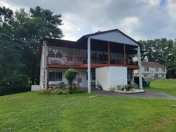 371 Lake Shore South #E, Montague Twp., NJ 07827