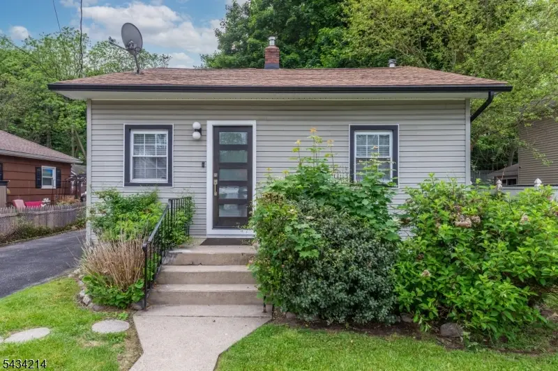 345 Rutherford Ave, Franklin, NJ 07416 - #2