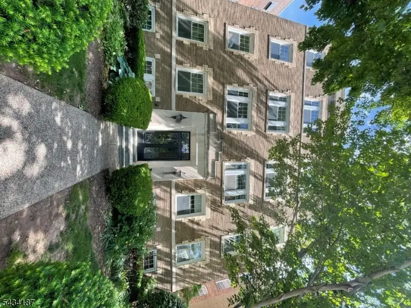 49 Park Ave #42, Bloomfield, NJ 07003 - #1