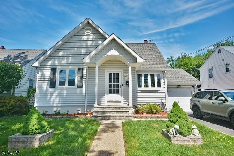 2463 Dorchester Rd, Union, NJ 07083 - #1