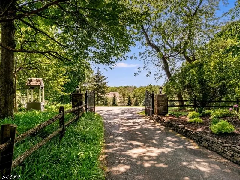 190 Passaic Ave, Roseland, NJ 07068 - #2