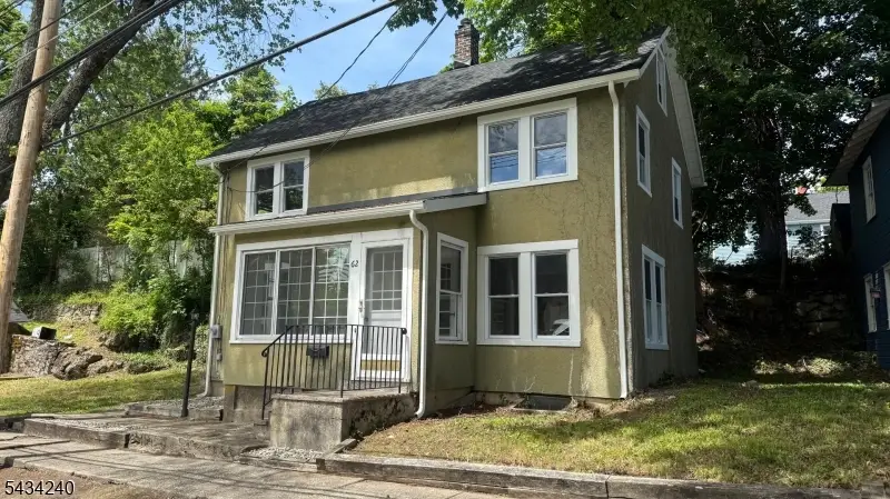 62 Madison St, Newton, NJ 07860 - #1