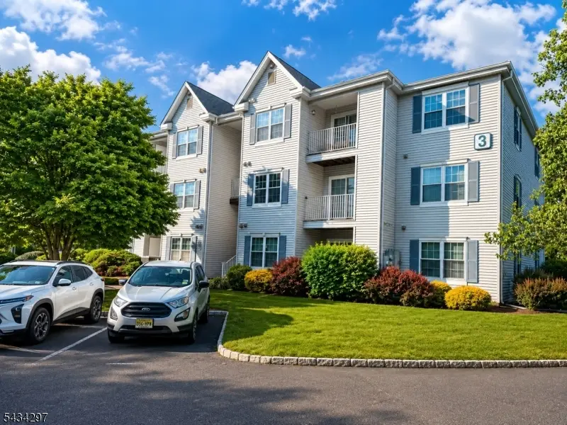 318 Stratford #318, Martinsville, NJ 08805 - #2