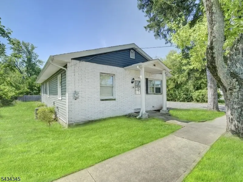 623 Park Ave, Piscataway, NJ 08854 - #3