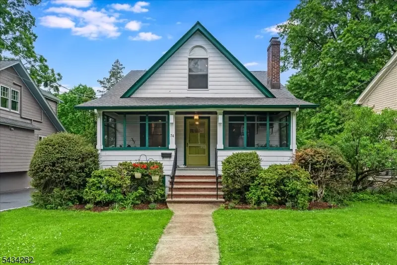 74 Park Ave, Verona, NJ 07044 - #1