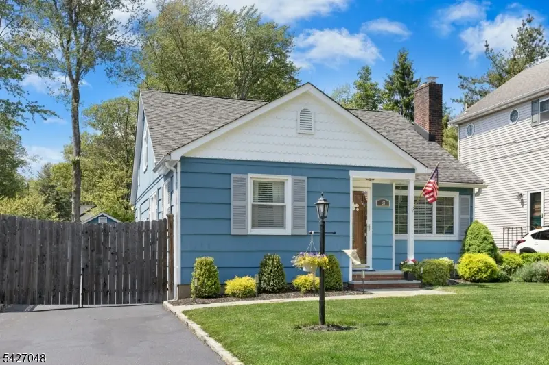28 Janeway Place, Morris Plains, NJ 07950 - #2