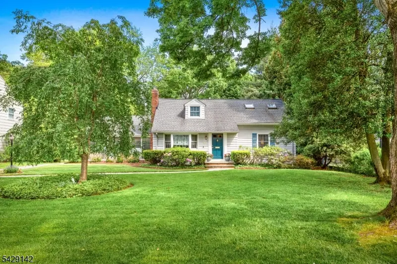 957 Willow Grove Rd, Westfield, NJ 07090 - #1
