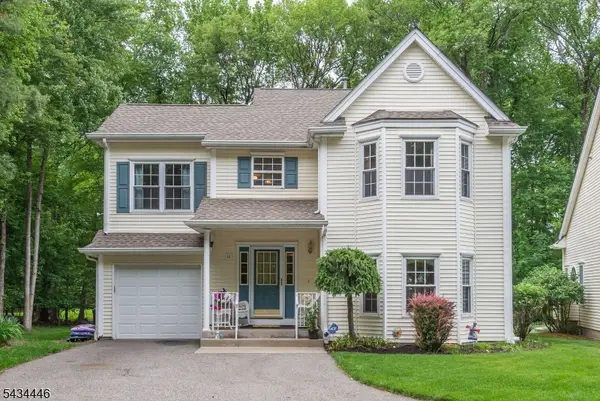 11 Burnham Dr, Pequannock Twp., NJ 07444