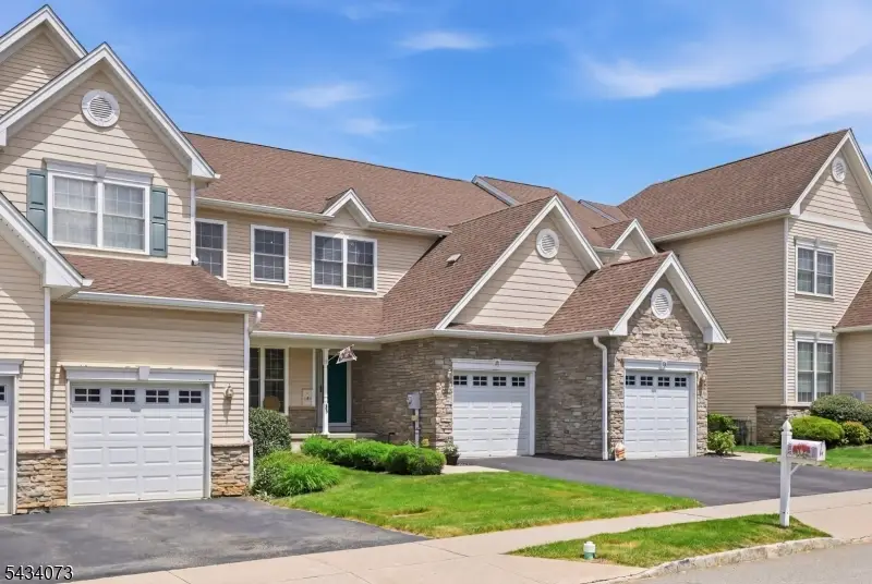 81 Washington Square Circle, Washington, NJ 07882 - #3