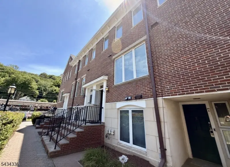 54 C E Blackwell St #C, Dover, NJ 07801 - #1